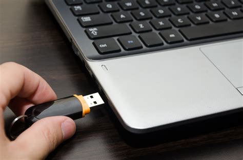 Connect USB Stick to Computer
